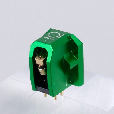 Kuro MC Green
